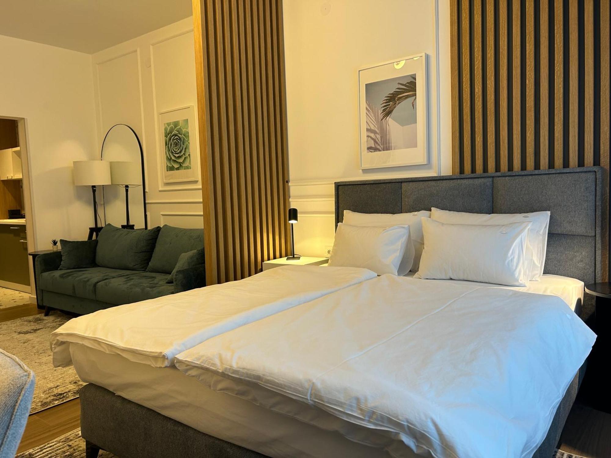 Red Riding Hood Apartment Beograd Ngoại thất bức ảnh